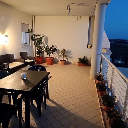 Armareaoverseassuites 1 フィウミチーノ エクステリア 写真