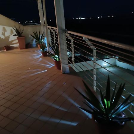 Armareaoverseassuites 1 フィウミチーノ エクステリア 写真