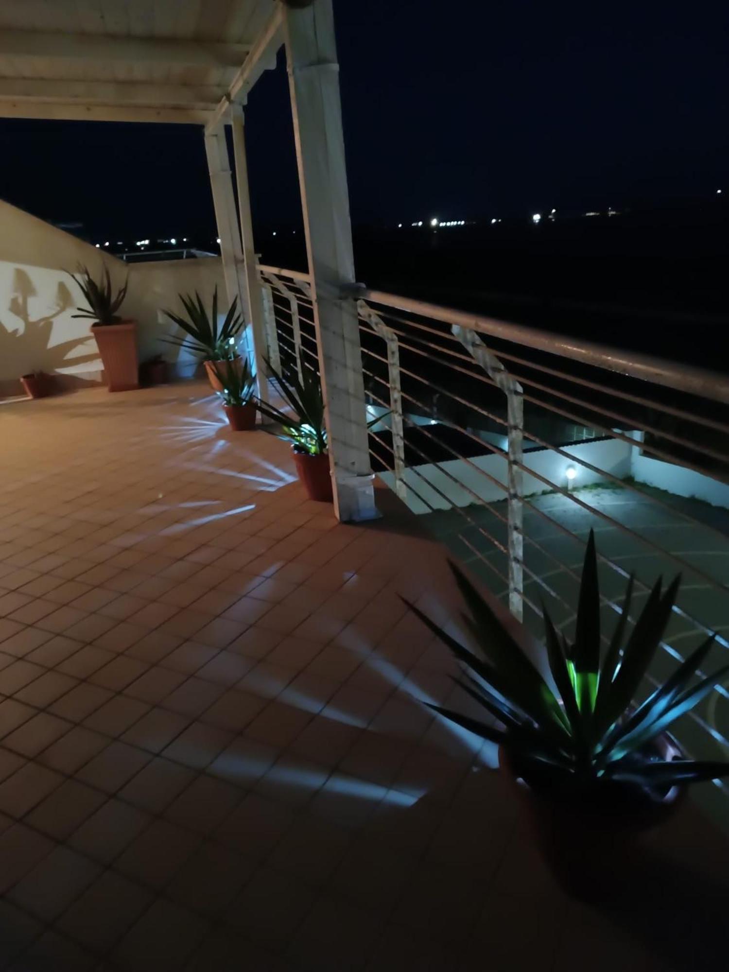 Armareaoverseassuites 1 フィウミチーノ エクステリア 写真
