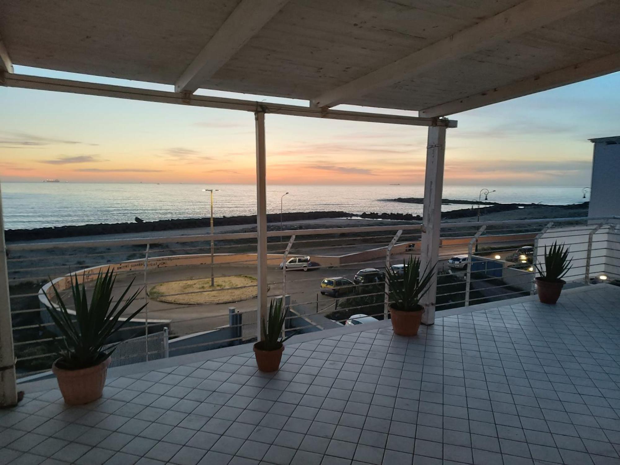 Armareaoverseassuites 1 フィウミチーノ エクステリア 写真