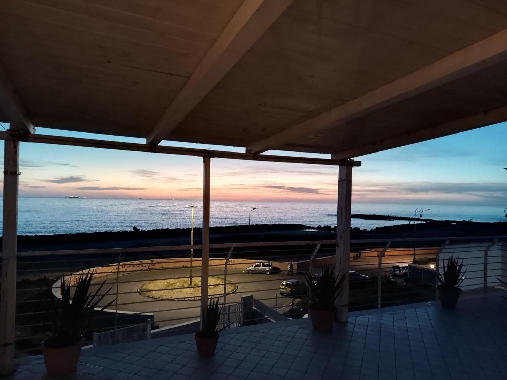 Armareaoverseassuites 1 フィウミチーノ エクステリア 写真
